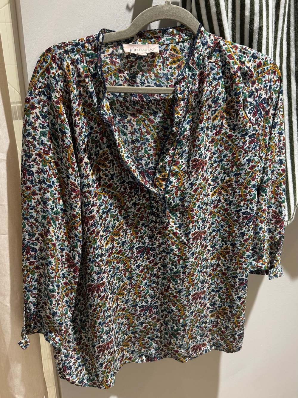 Philosophy Multicolor Floral V-Neck Blouse